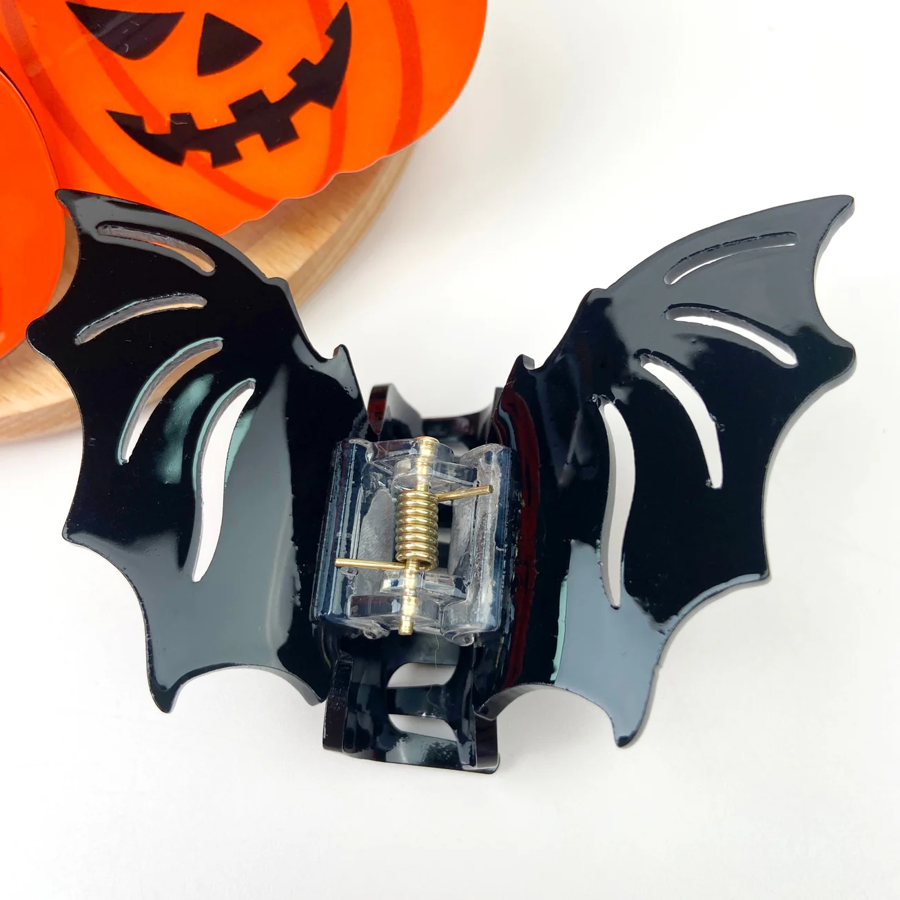 BAT HAIR CLAW CLIP