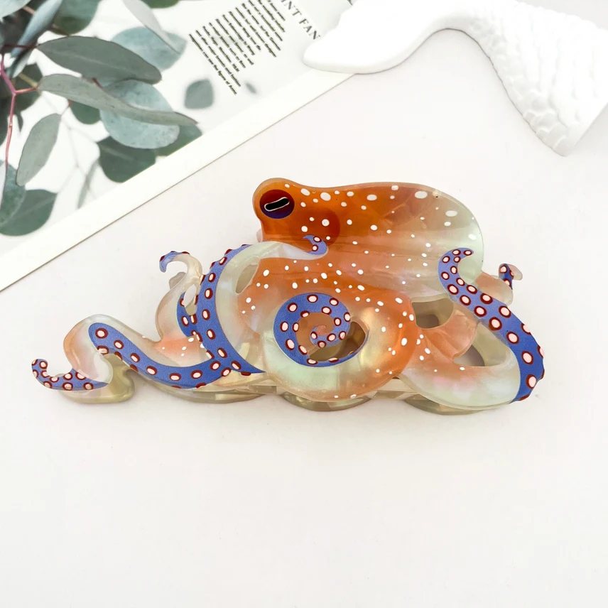 BLUE RING OCTOPUS HAIR CLAW CLIP