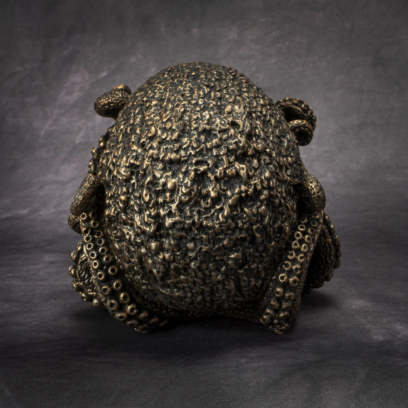 DAVY JONES'S LOCKER SKULL STATUE - Image 3