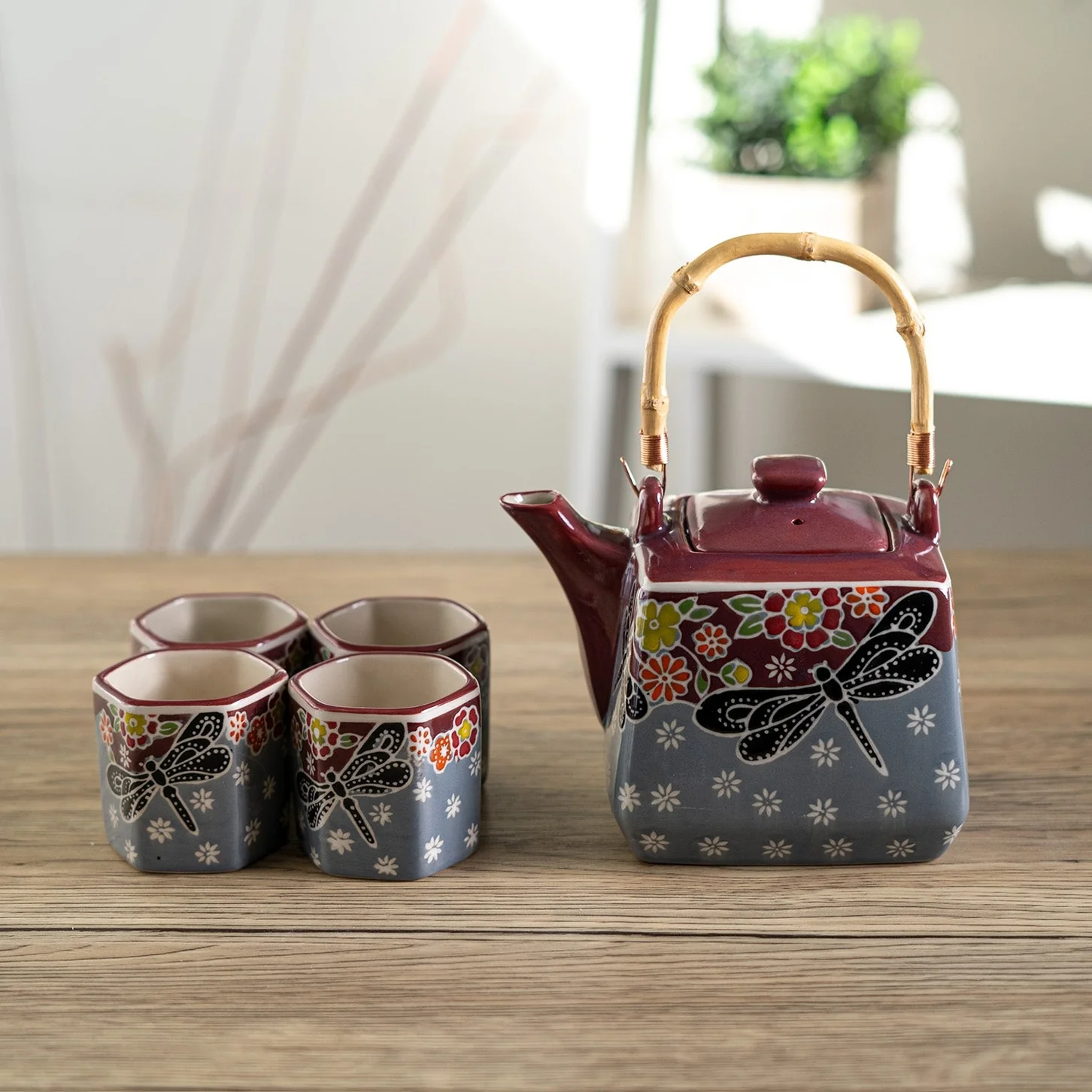 DRAGONFLY TEA SET (TEAPOT AND FOUR TEACUPS)
