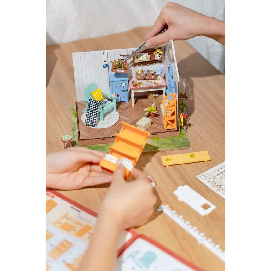 DREAMY GARDEN HOUSE 3-D WOODEN MINIATURE KIT - Image 3