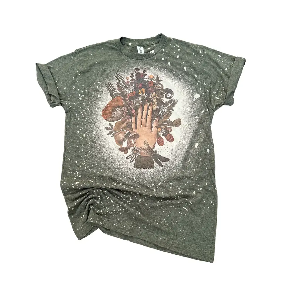GREEN WITCH BLEACHED T-SHIRT