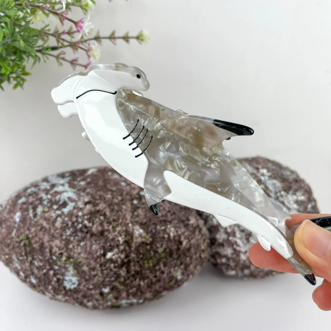 HAMMERHEAD SHARK HAIR CLAW CLIP - Image 2
