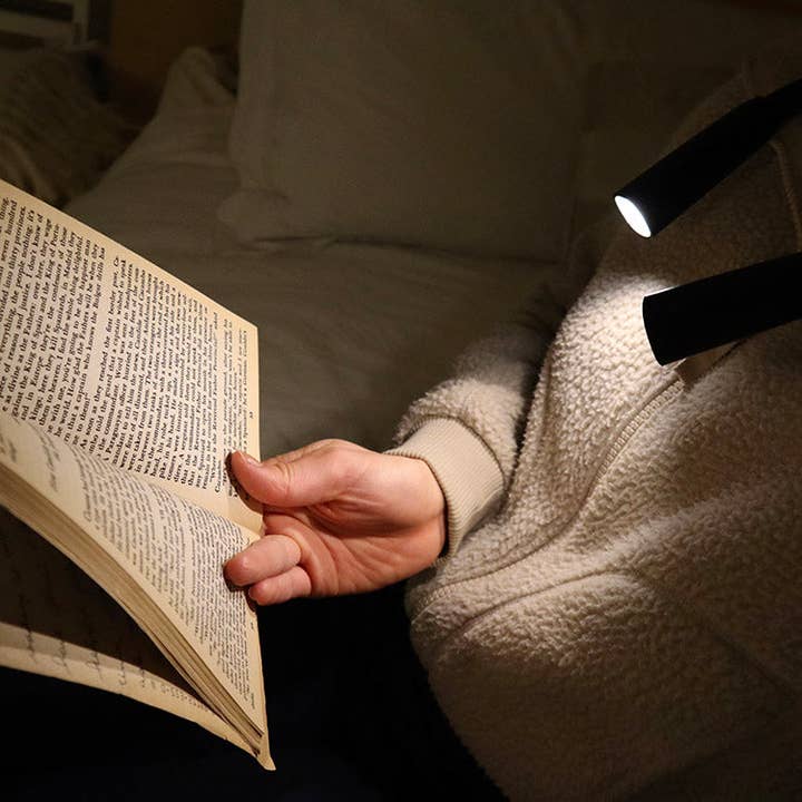 HANDS-FREE BOOK LIGHT - Image 3