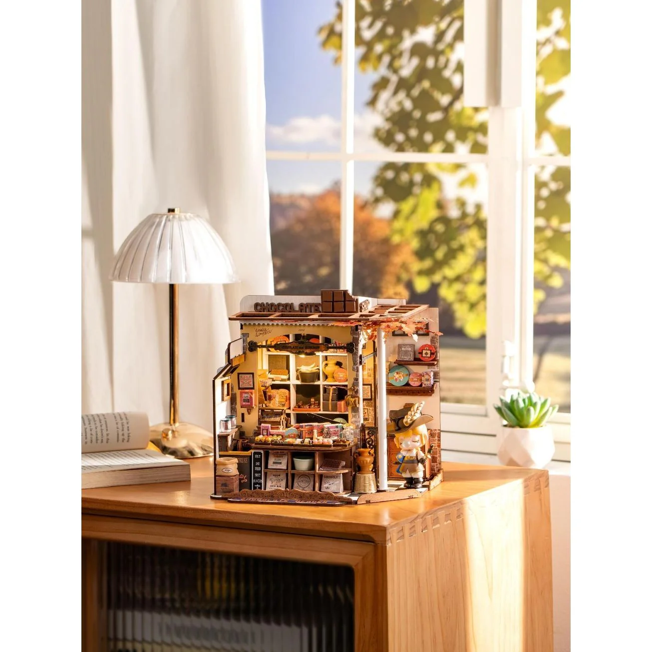 HENRY'S CHOCOLATE SHOP 3-D WOODEN MINIATURE KIT - Image 2