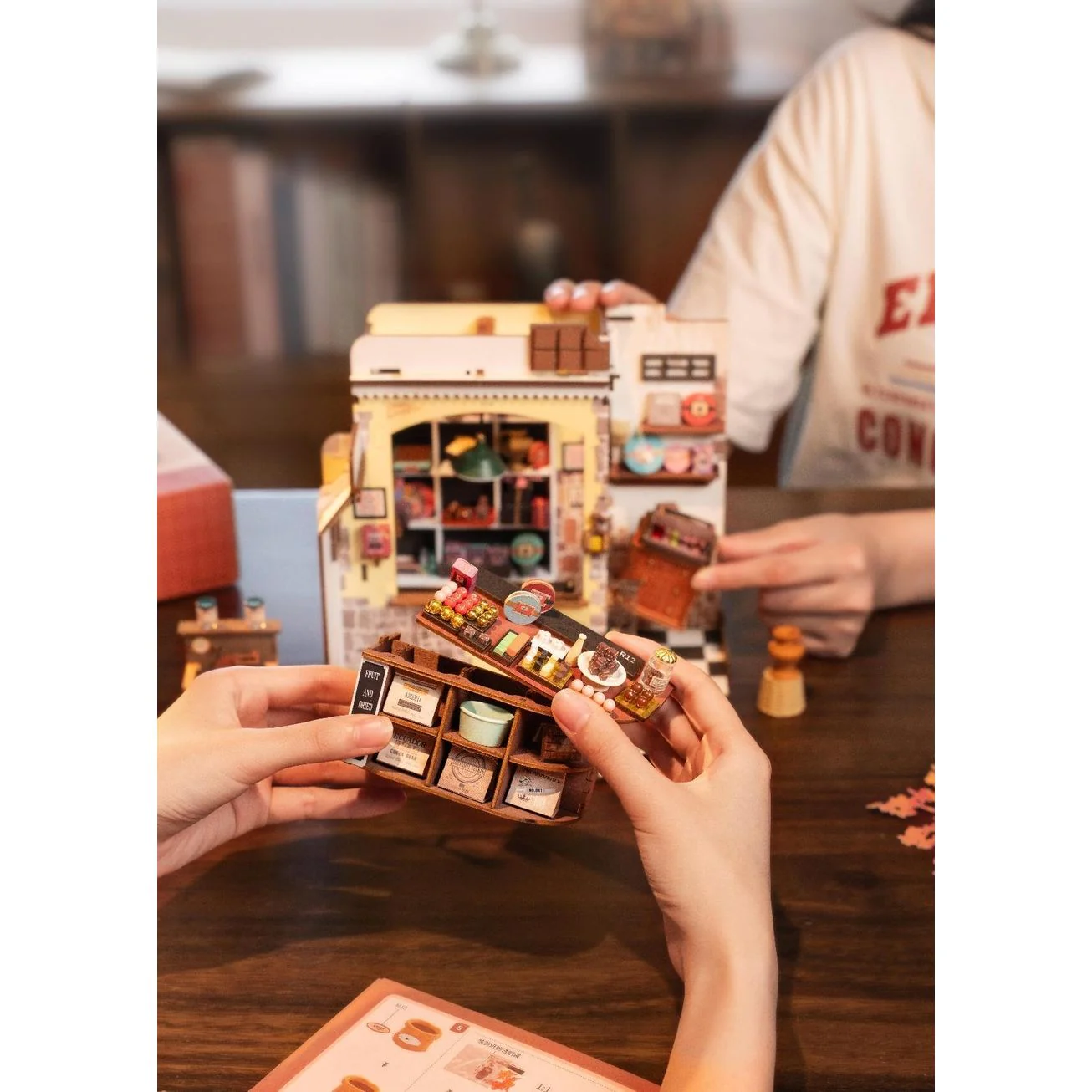HENRY'S CHOCOLATE SHOP 3-D WOODEN MINIATURE KIT - Image 3