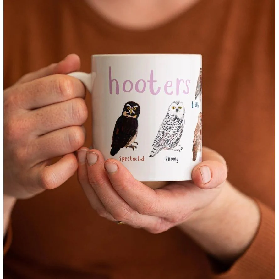 HOOTERS PUNNY OWL MUG - Image 2