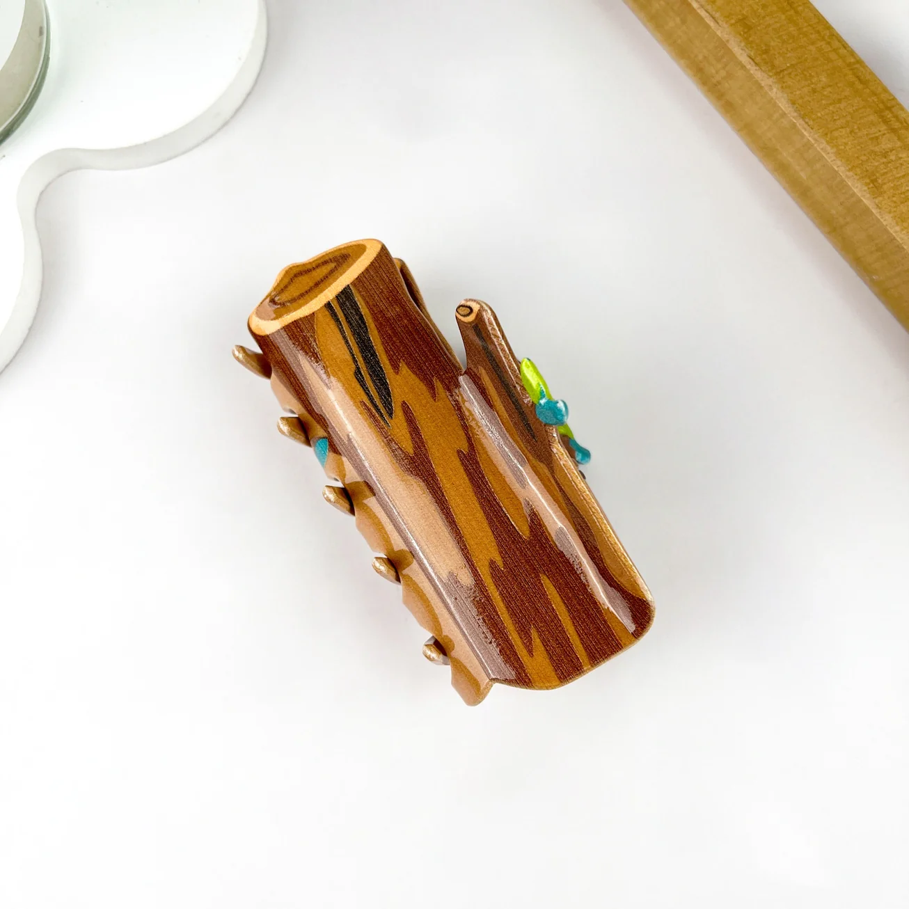 IT'S A LOG! HAIR CLAW CLIP