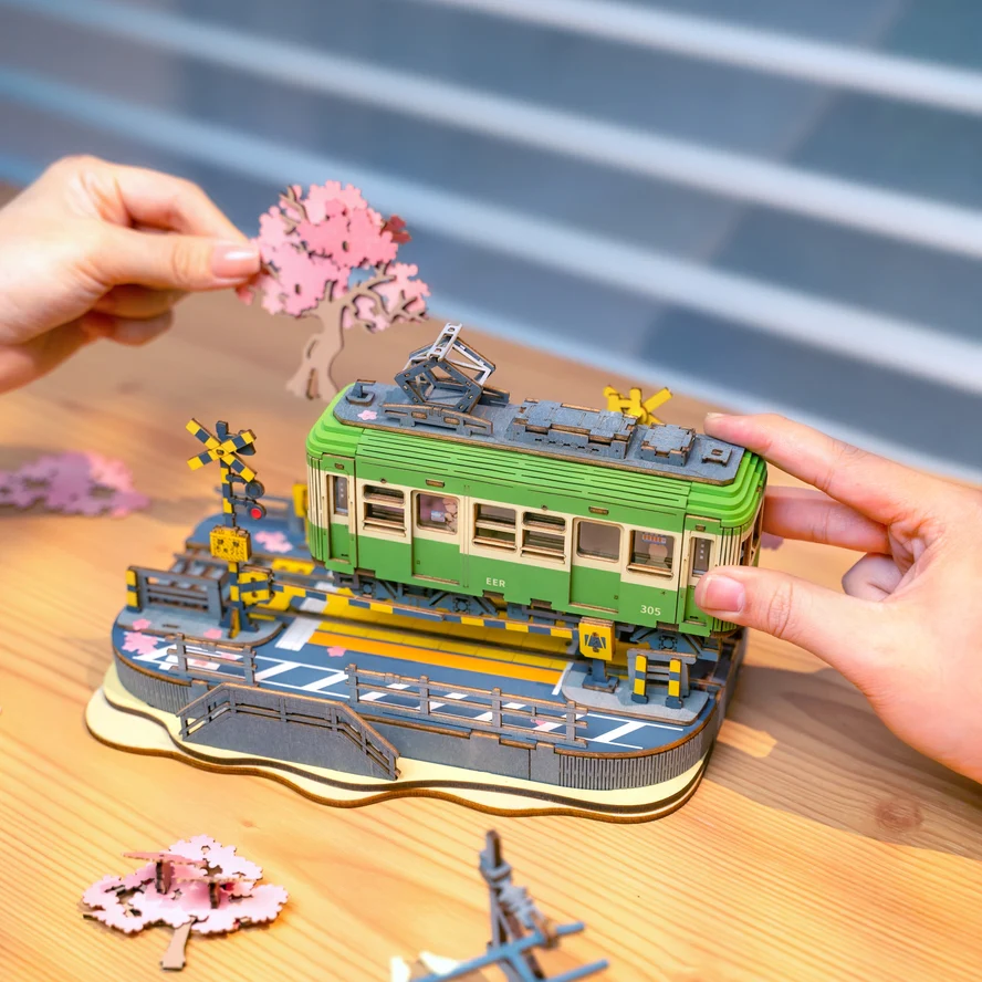 SAKURA JOURNEY 3-D WOODEN MINIATURE KIT - Image 3