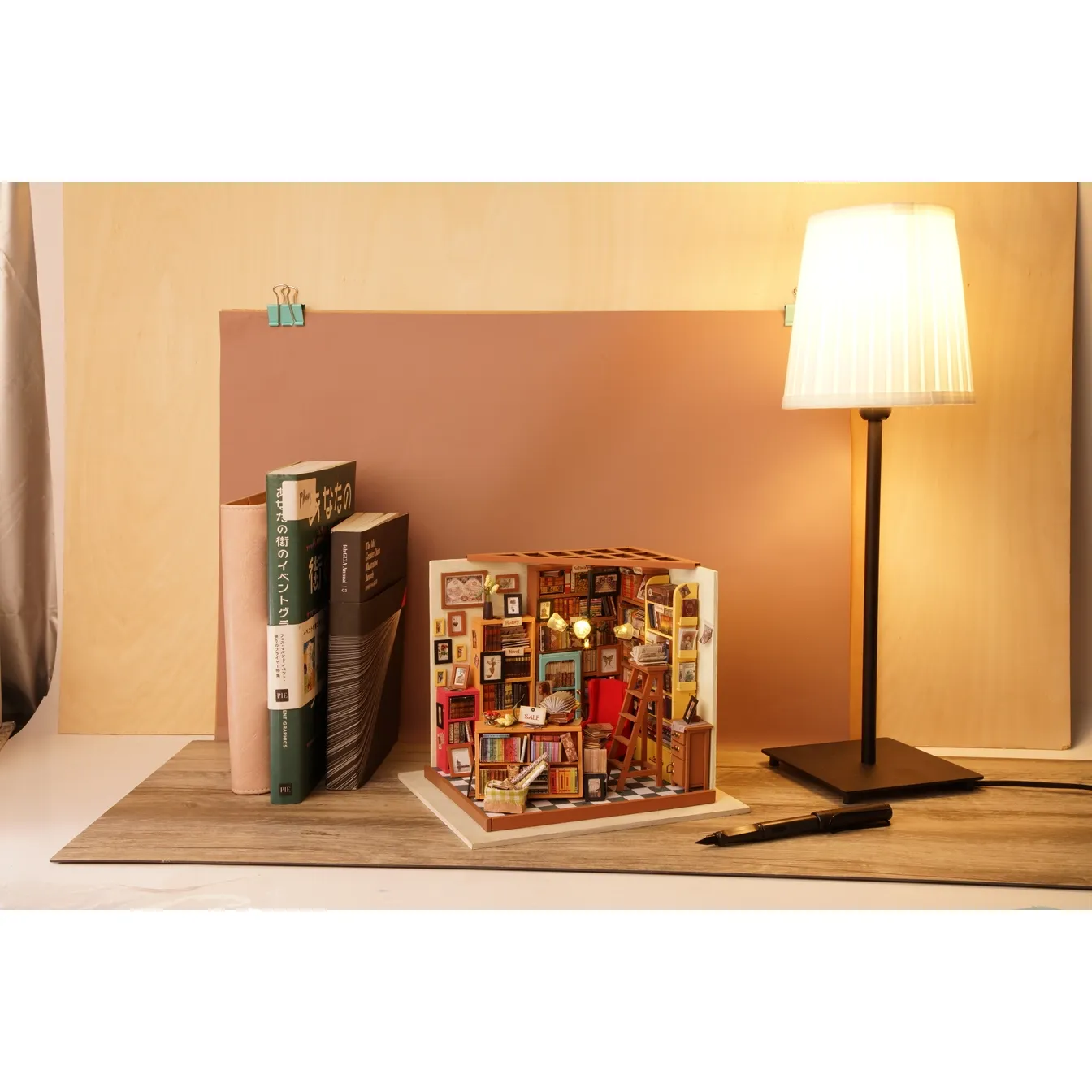 SAM'S STUDY 3-D WOODEN MINIATURE KIT - Image 3
