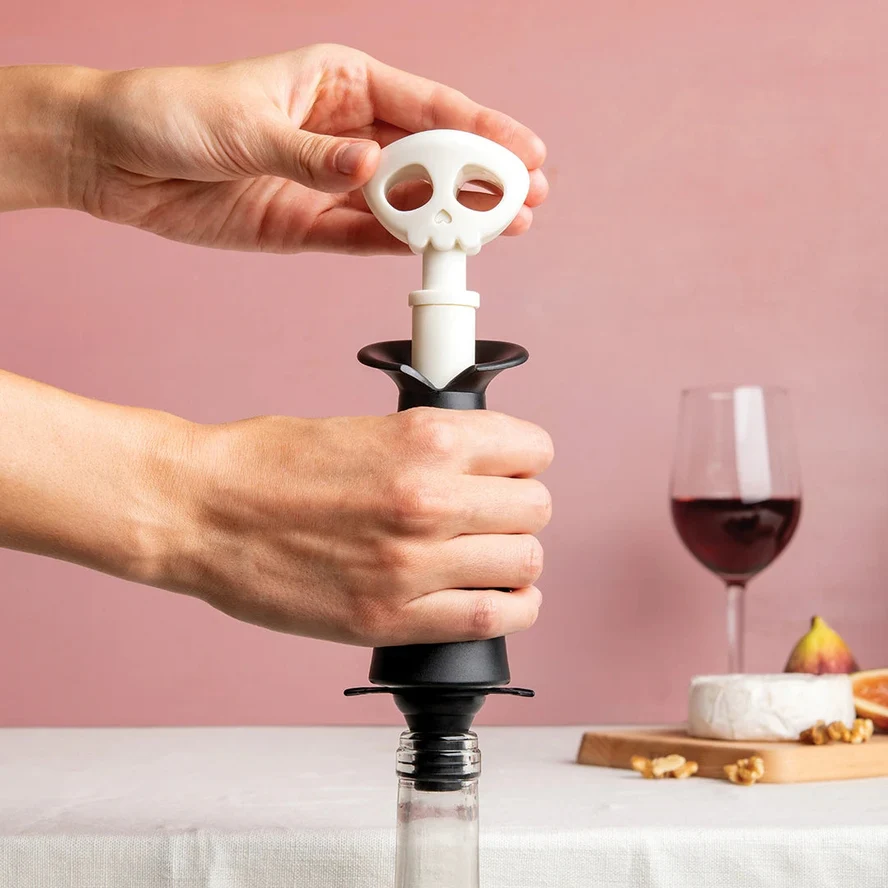 SPOOKELIER WINE SAVER PUMP - Image 2