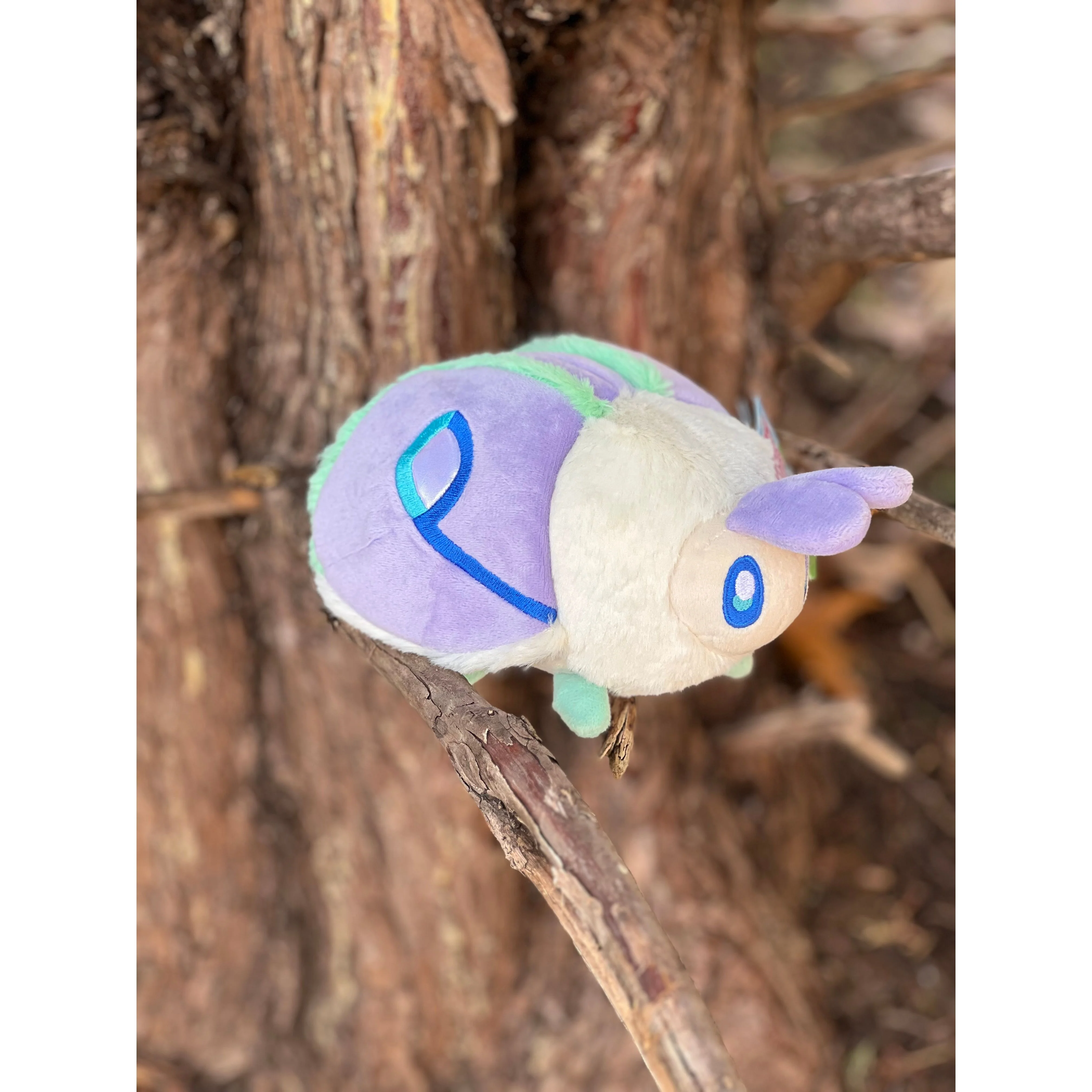 SQUISHABLE SNACKER LILAC LUNA MOTH - Image 3