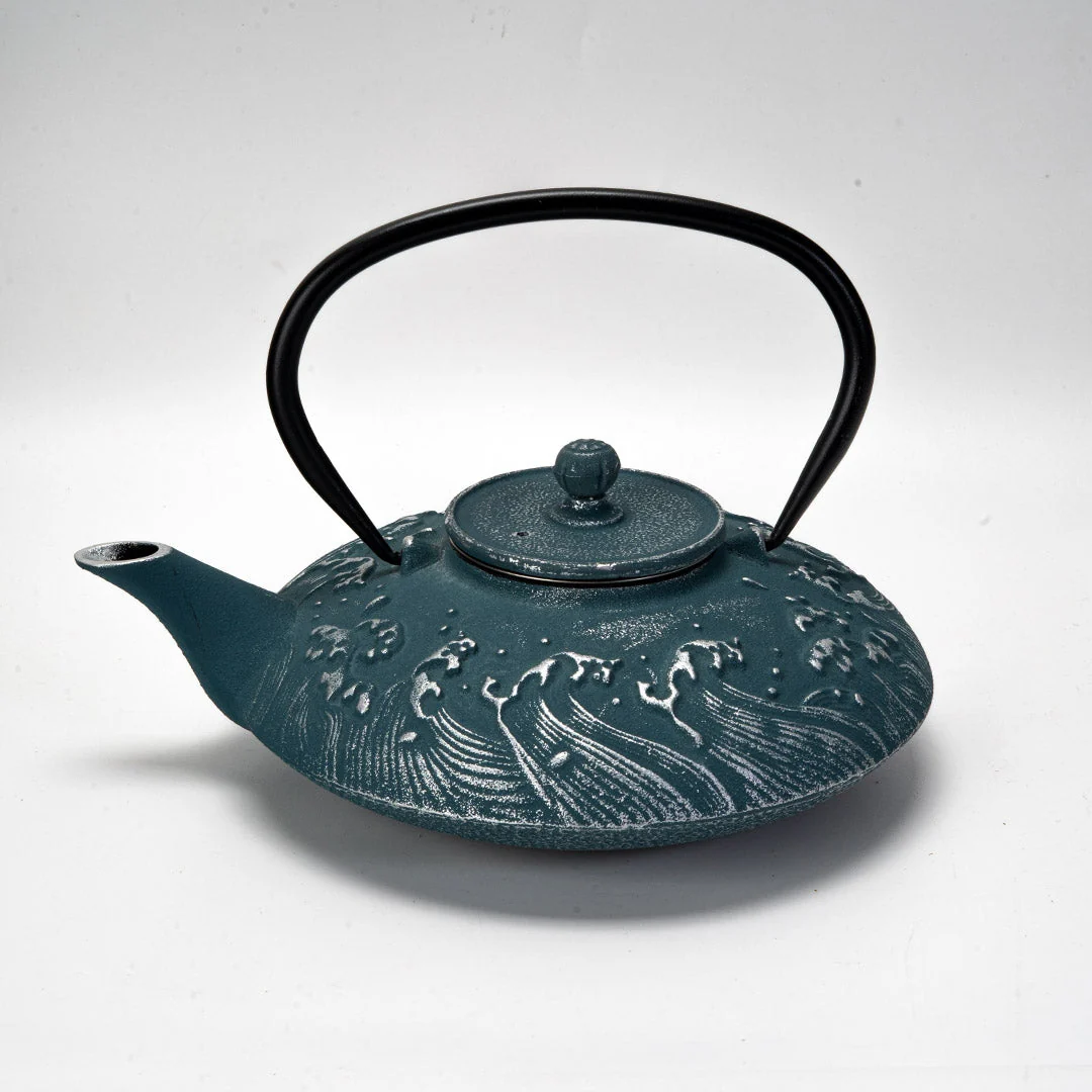 TETSUBIN TEAPOT (BLUE WAVES) - Image 4