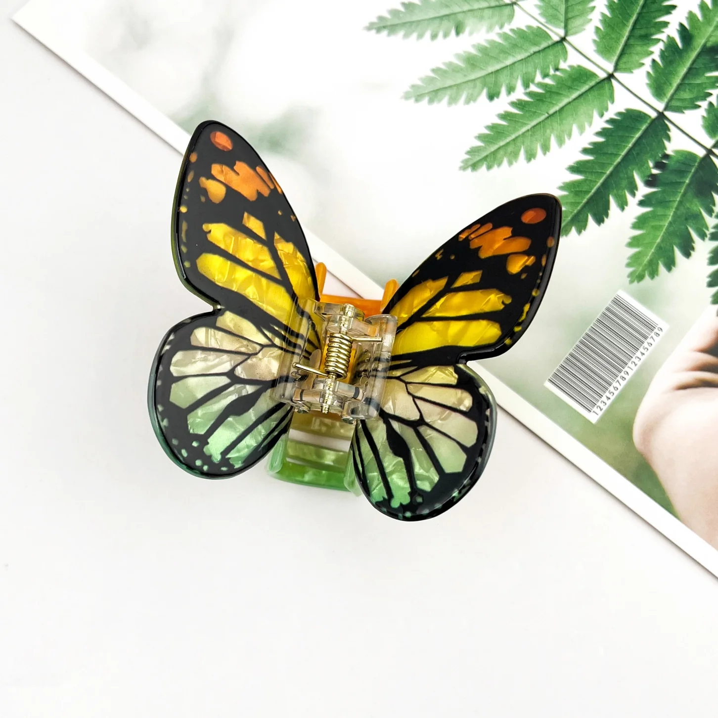 WARM BUTTERFLY HAIR CLAW CLIP